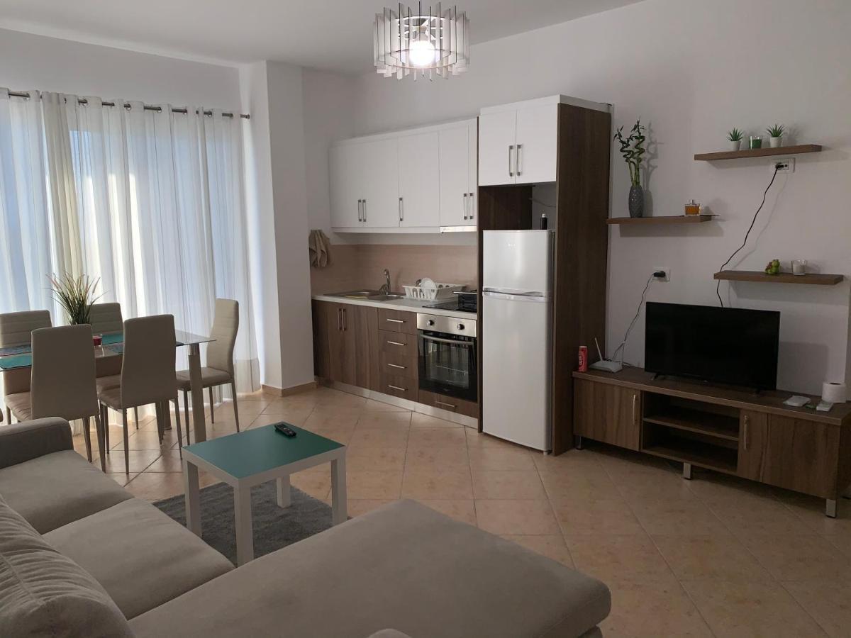 Sea La Vie Apartments Sarande Bagian luar foto
