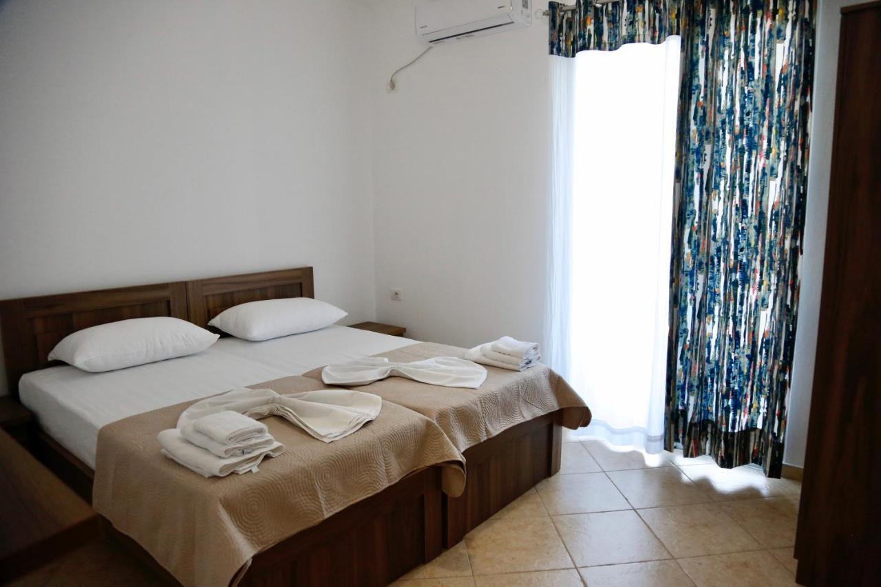 Sea La Vie Apartments Sarande Bagian luar foto