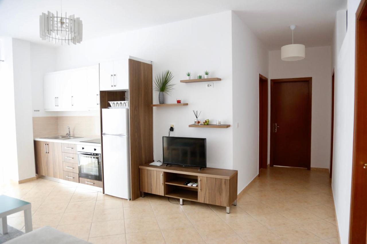 Sea La Vie Apartments Sarande Bagian luar foto