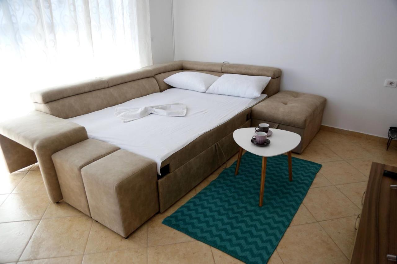 Sea La Vie Apartments Sarande Bagian luar foto