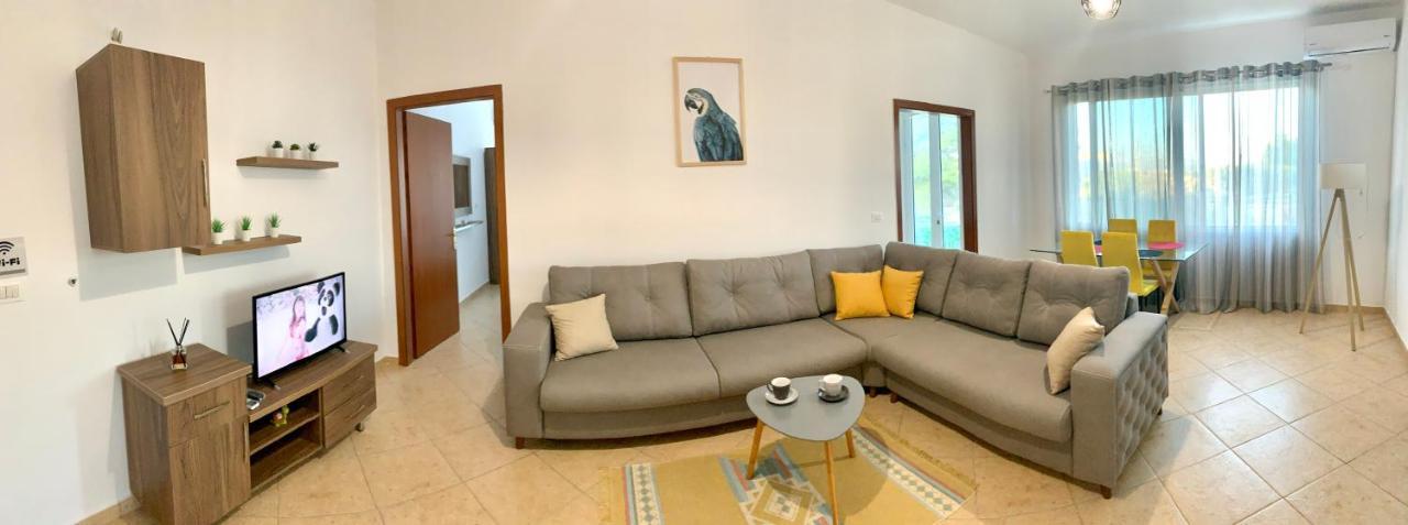 Sea La Vie Apartments Sarande Bagian luar foto