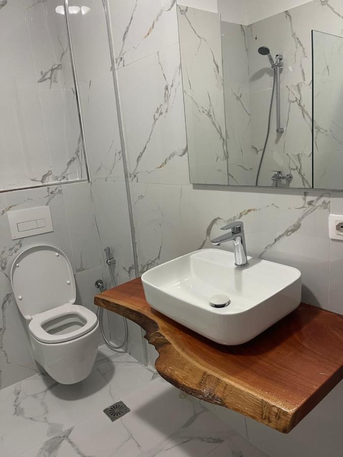 Sea La Vie Apartments Sarande Bagian luar foto